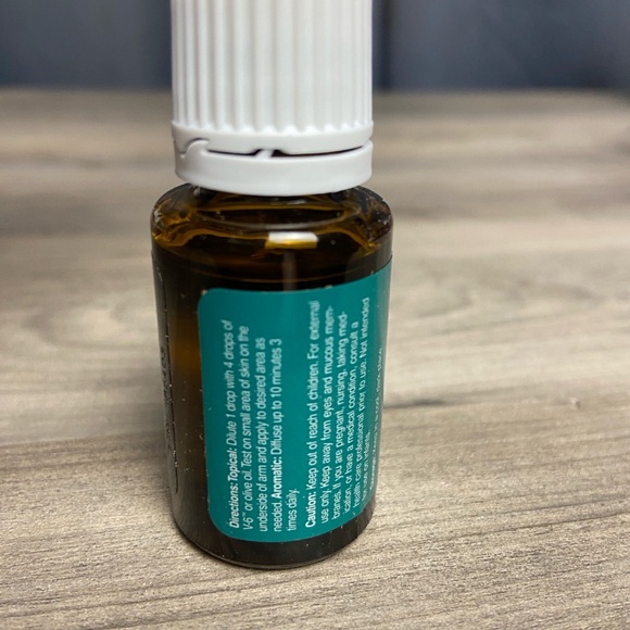 NEW Peppermint Young Living Essential Oil 15 ml Therapeutic Grade 100% Pure - Picture 3 of 4